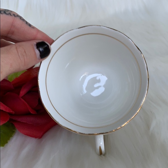 ❗️DONATED❗️ VINTAGE- COLCLOUGH CHINA TEA CUP - Picture 6 of 7